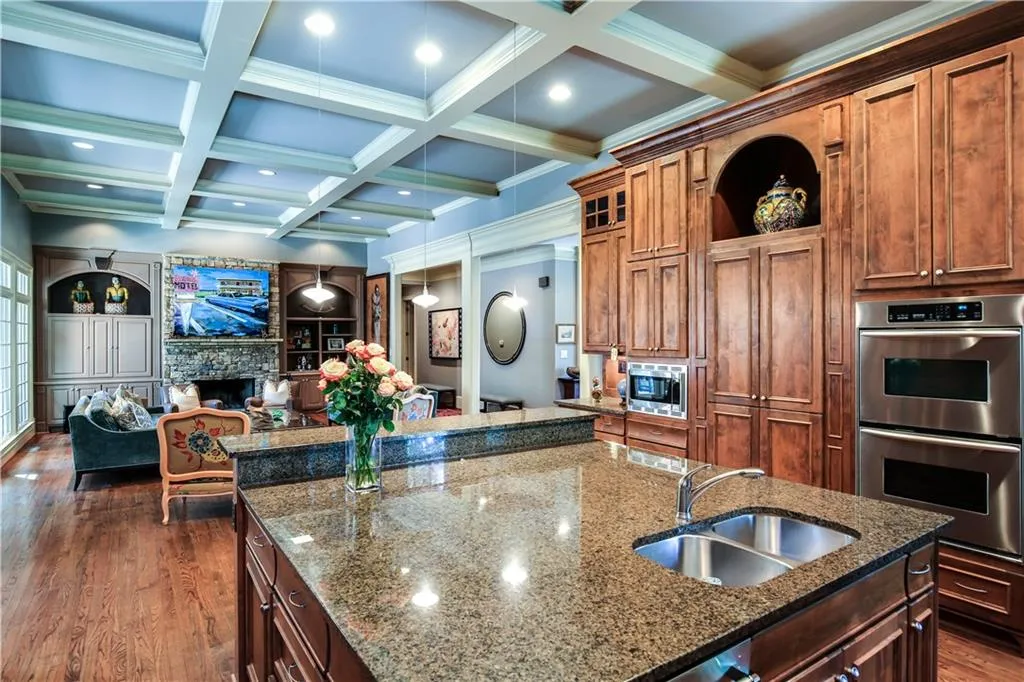 165 Trimble Crest Drive, Atlanta, Georgia 30342, 4 Bedrooms Bedrooms, ,4 BathroomsBathrooms,Residential,Sold,165 Trimble Crest Drive,5974147