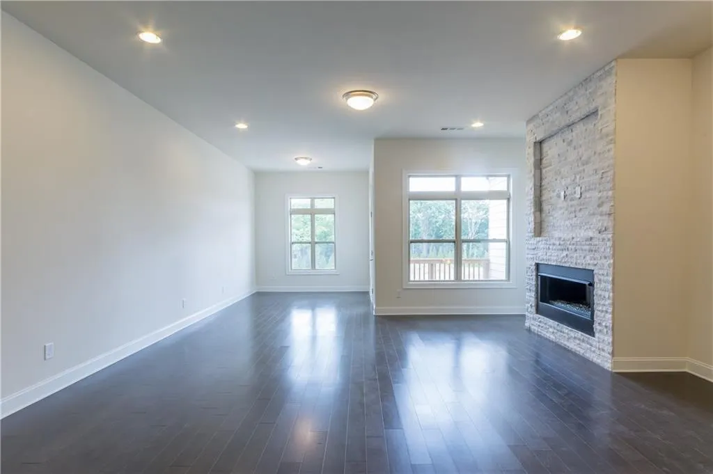 4139 Township Parkway, Atlanta, Georgia 30342, 3 Bedrooms Bedrooms, ,3 BathroomsBathrooms,Residential,Sold,4139 Township Parkway,5850430