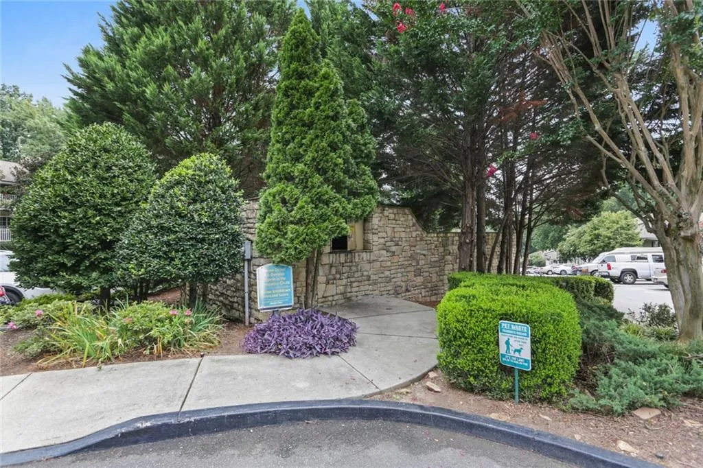 Beautifully maintained neighborhood grounds welcome you and your dog.