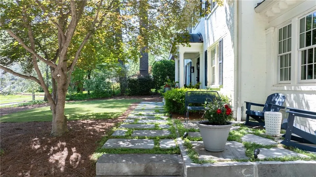 Walkway to front door