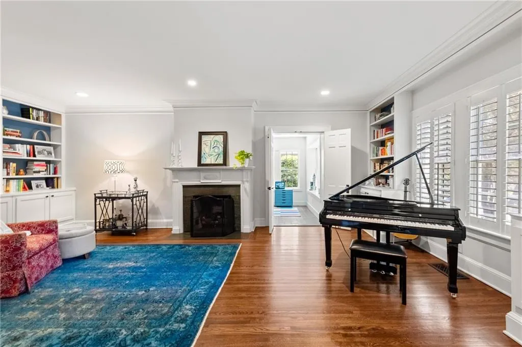 Built in bookshelves and gas fireplace