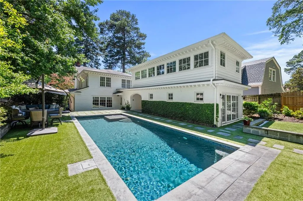 204 Rumson Road Ne, Atlanta, Georgia 30305, 5 Bedrooms Bedrooms, ,4 BathroomsBathrooms,Residential,For Sale,204 Rumson Road Ne,7592498