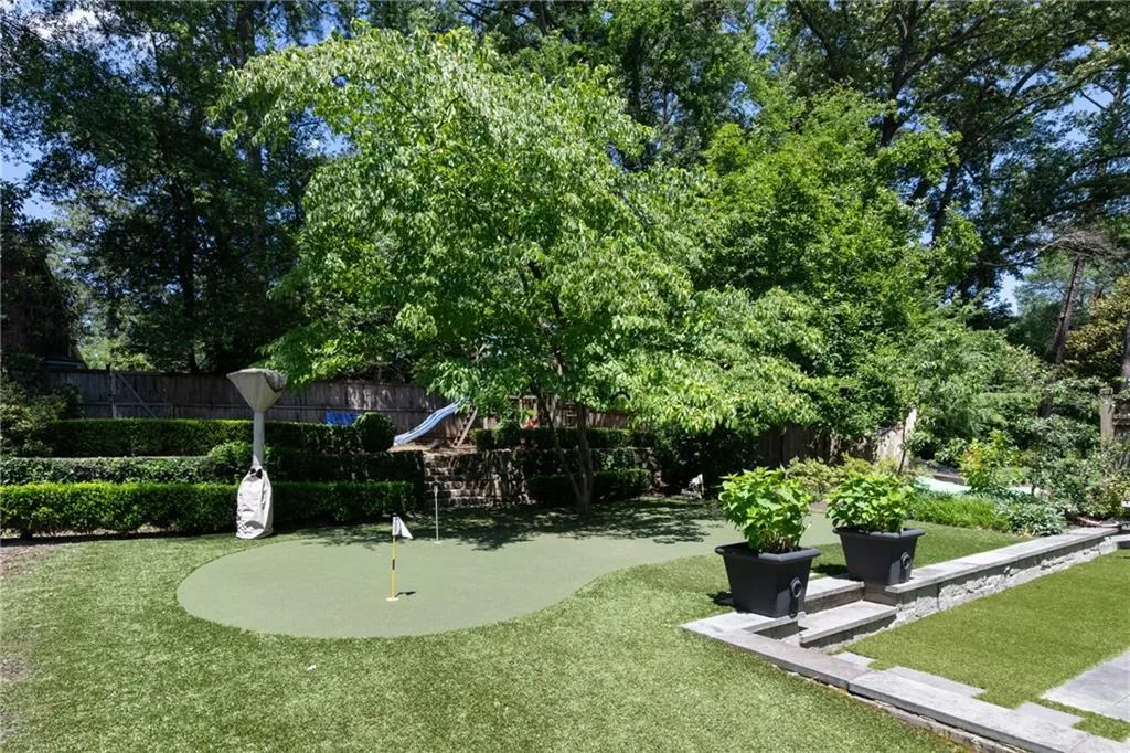 Putting green