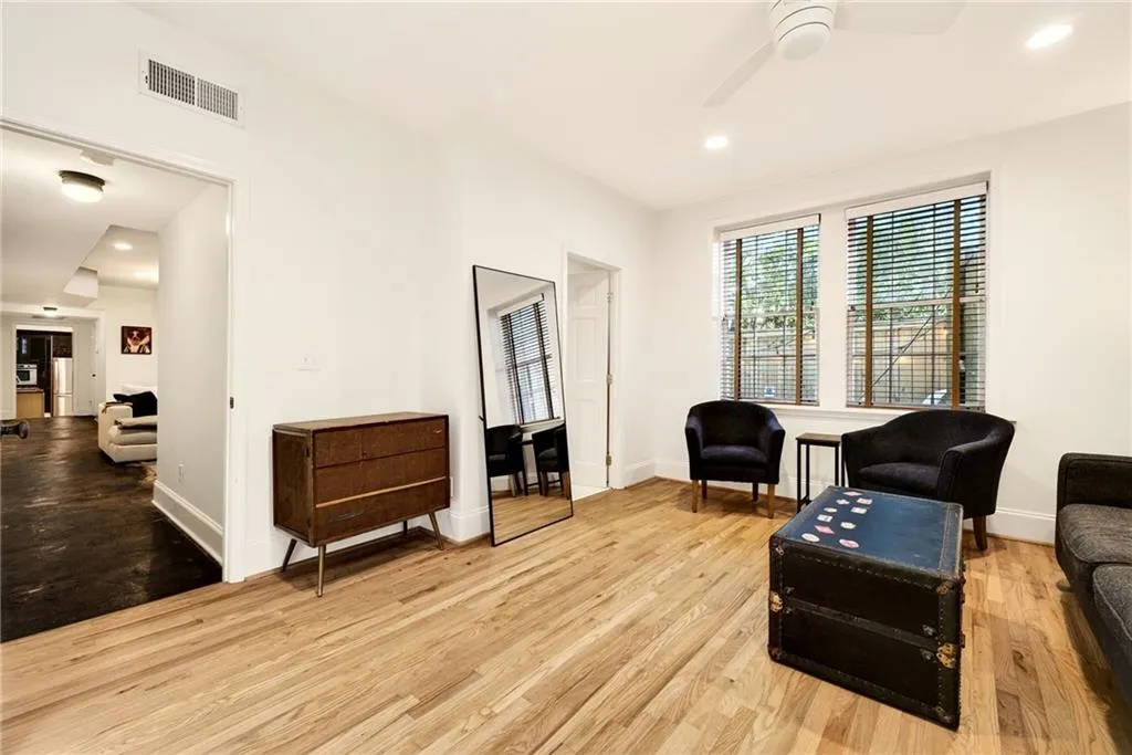 65 Peachtree Memorial Drive Nw Unit 5, Atlanta, Georgia 30309, 2 Bedrooms Bedrooms, 0 ,2 BathroomsBathrooms,Residential,For Sale,65 Peachtree Memorial Drive Nw Unit 5,7750529