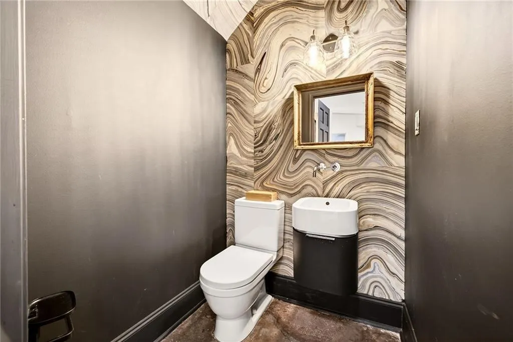 65 Peachtree Memorial Drive Nw Unit 5, Atlanta, Georgia 30309, 2 Bedrooms Bedrooms, 0 ,2 BathroomsBathrooms,Residential,For Sale,65 Peachtree Memorial Drive Nw Unit 5,7750529