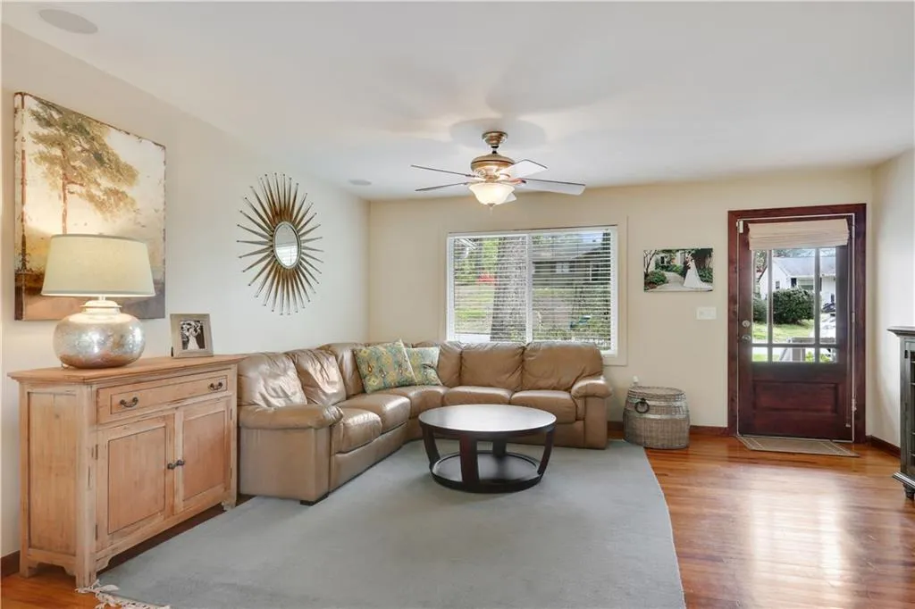 3034 Parkridge Drive Ne, Brookhaven, Georgia 30319, 3 Bedrooms Bedrooms, ,2 BathroomsBathrooms,Residential,Sold,3034 Parkridge Drive Ne,5989494