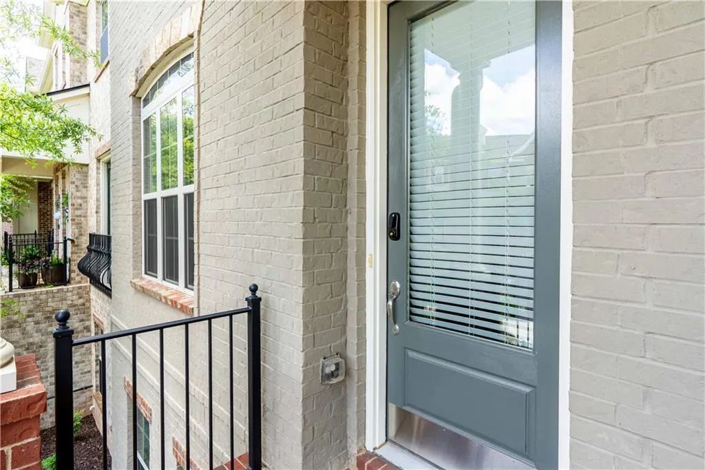 316 Alderwood Lane, Atlanta, Georgia 30328, 3 Bedrooms Bedrooms, ,3 BathroomsBathrooms,Residential,Sold,316 Alderwood Lane,7089515
