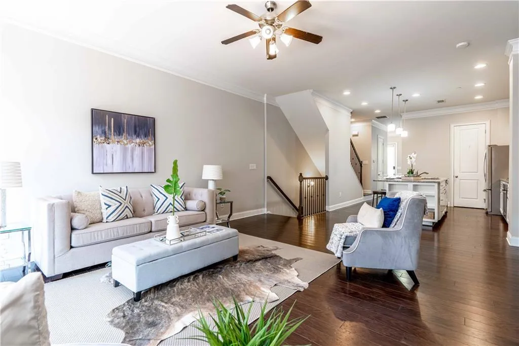 316 Alderwood Lane, Atlanta, Georgia 30328, 3 Bedrooms Bedrooms, ,3 BathroomsBathrooms,Residential,Sold,316 Alderwood Lane,7089515