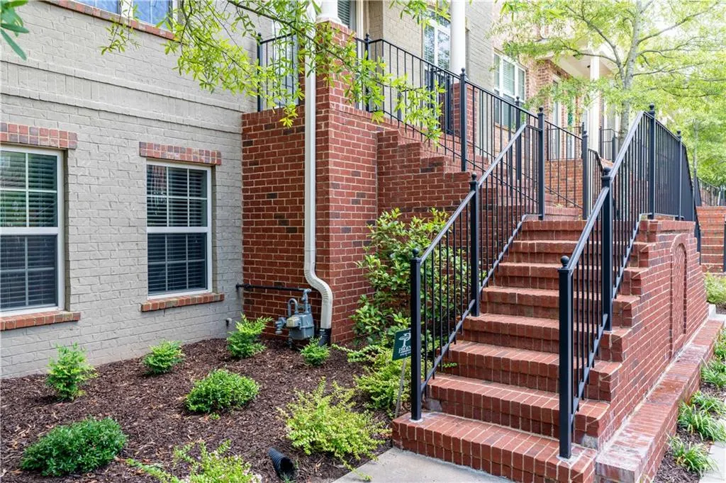 316 Alderwood Lane, Atlanta, Georgia 30328, 3 Bedrooms Bedrooms, ,3 BathroomsBathrooms,Residential,Sold,316 Alderwood Lane,7089515