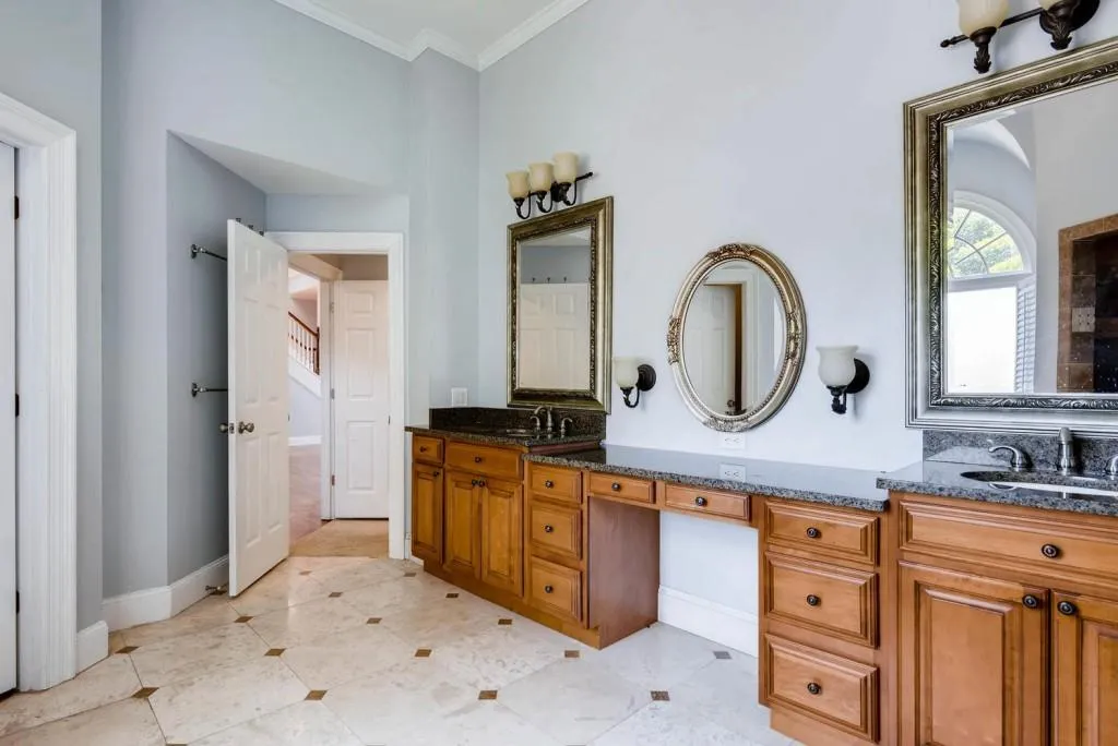 125 Bayvale Court, Sandy Springs, Georgia 30328, 5 Bedrooms Bedrooms, ,4 BathroomsBathrooms,Residential,Sold,125 Bayvale Court,6012279