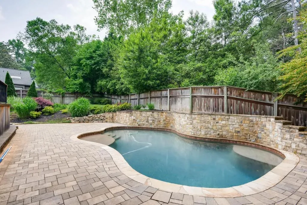 125 Bayvale Court, Sandy Springs, Georgia 30328, 5 Bedrooms Bedrooms, ,4 BathroomsBathrooms,Residential,Sold,125 Bayvale Court,6012279