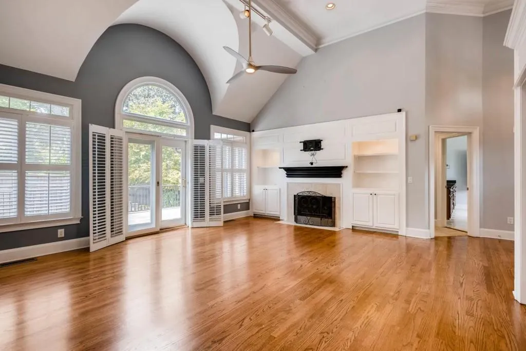 125 Bayvale Court, Sandy Springs, Georgia 30328, 5 Bedrooms Bedrooms, ,4 BathroomsBathrooms,Residential,Sold,125 Bayvale Court,6012279