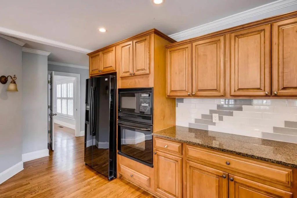 125 Bayvale Court, Sandy Springs, Georgia 30328, 5 Bedrooms Bedrooms, ,4 BathroomsBathrooms,Residential,Sold,125 Bayvale Court,6012279