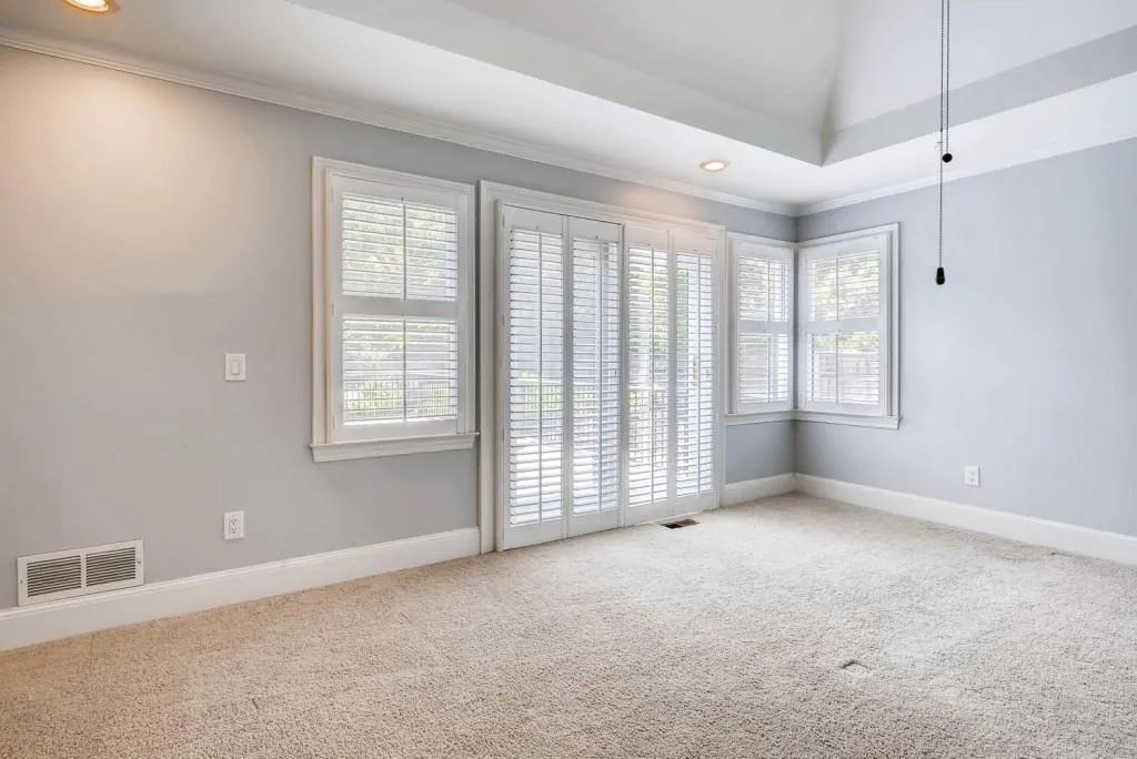 125 Bayvale Court, Sandy Springs, Georgia 30328, 5 Bedrooms Bedrooms, ,4 BathroomsBathrooms,Residential,Sold,125 Bayvale Court,6012279