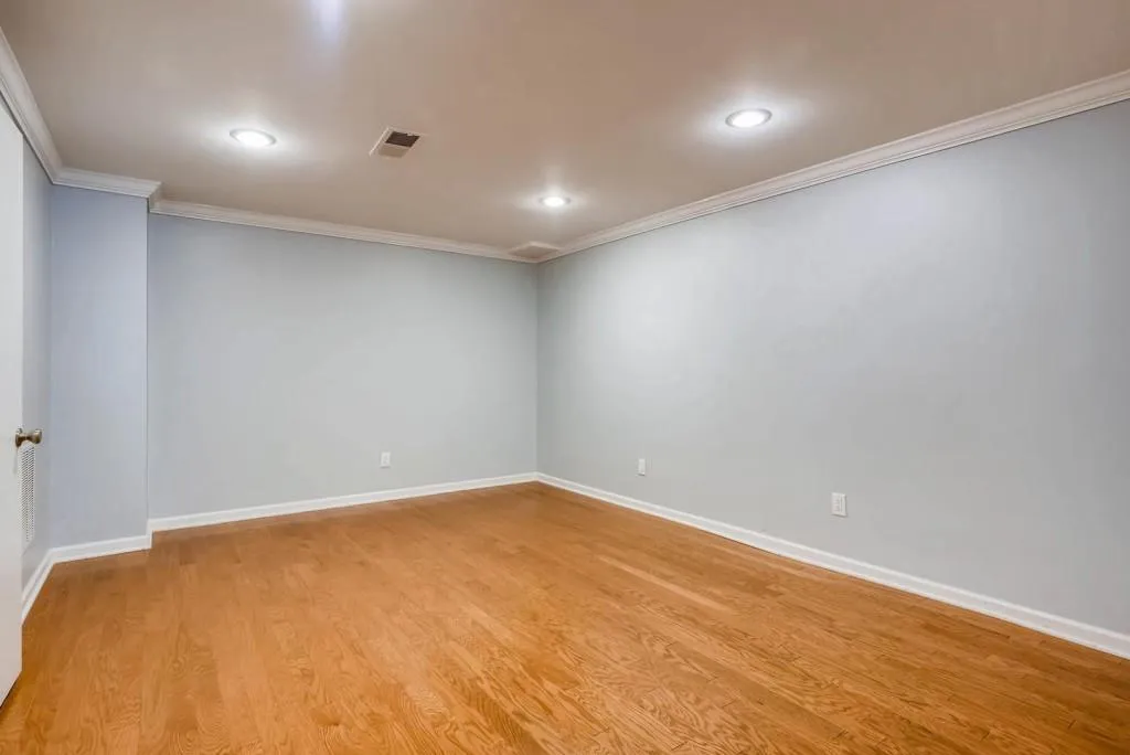 125 Bayvale Court, Sandy Springs, Georgia 30328, 5 Bedrooms Bedrooms, ,4 BathroomsBathrooms,Residential,Sold,125 Bayvale Court,6012279