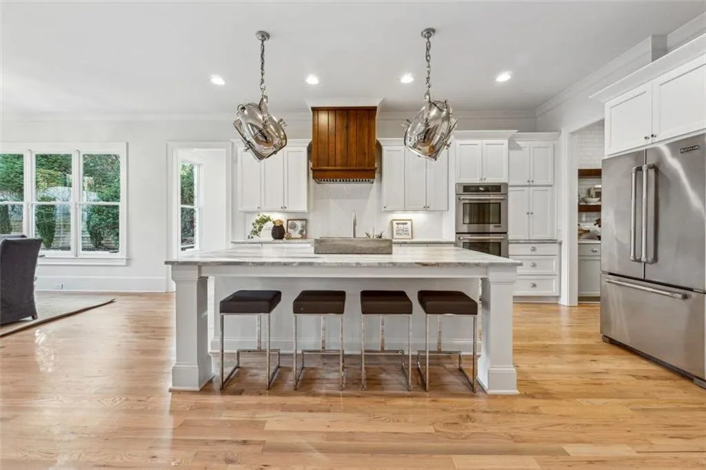 4333 Rickenbacker Way Ne, Atlanta, Georgia 30342, 6 Bedrooms Bedrooms, ,5 BathroomsBathrooms,Residential,Sold,4333 Rickenbacker Way Ne,7542221