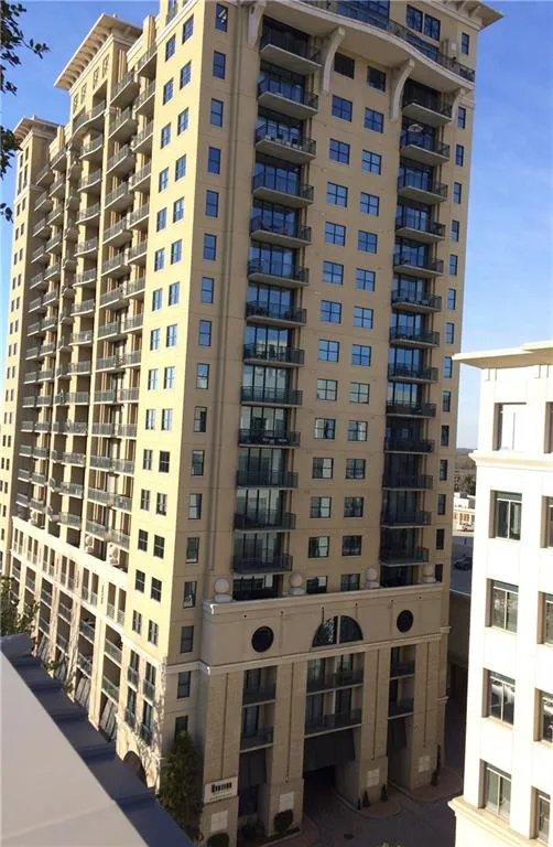 3040 Peachtree Road Nw Unit 1703, Atlanta, Georgia 30305, 2 Bedrooms Bedrooms, ,2 BathroomsBathrooms,Residential,Sold,3040 Peachtree Road Nw Unit 1703,5805614