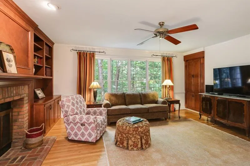 7920 Saddle Ridge Drive, Sandy Springs, Georgia 30350, 4 Bedrooms Bedrooms, ,3 BathroomsBathrooms,Residential,Sold,7920 Saddle Ridge Drive,6118567