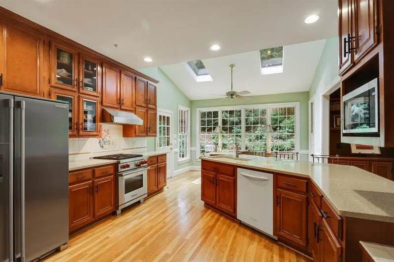 7920 Saddle Ridge Drive, Sandy Springs, Georgia 30350, 4 Bedrooms Bedrooms, ,3 BathroomsBathrooms,Residential,Sold,7920 Saddle Ridge Drive,6118567