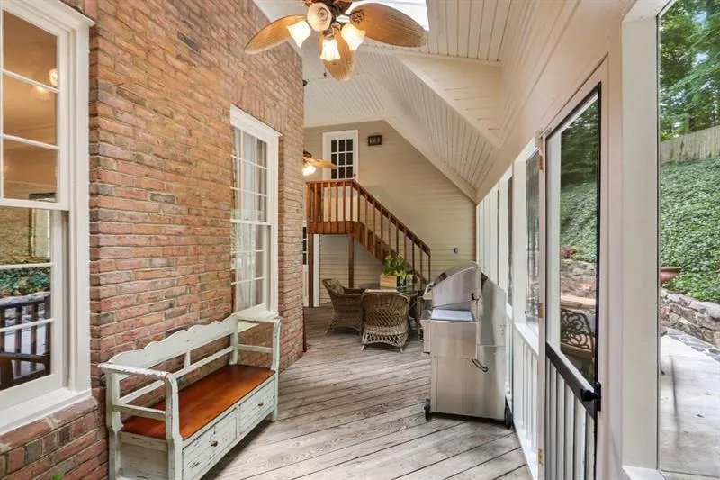 7920 Saddle Ridge Drive, Sandy Springs, Georgia 30350, 4 Bedrooms Bedrooms, ,3 BathroomsBathrooms,Residential,Sold,7920 Saddle Ridge Drive,6118567