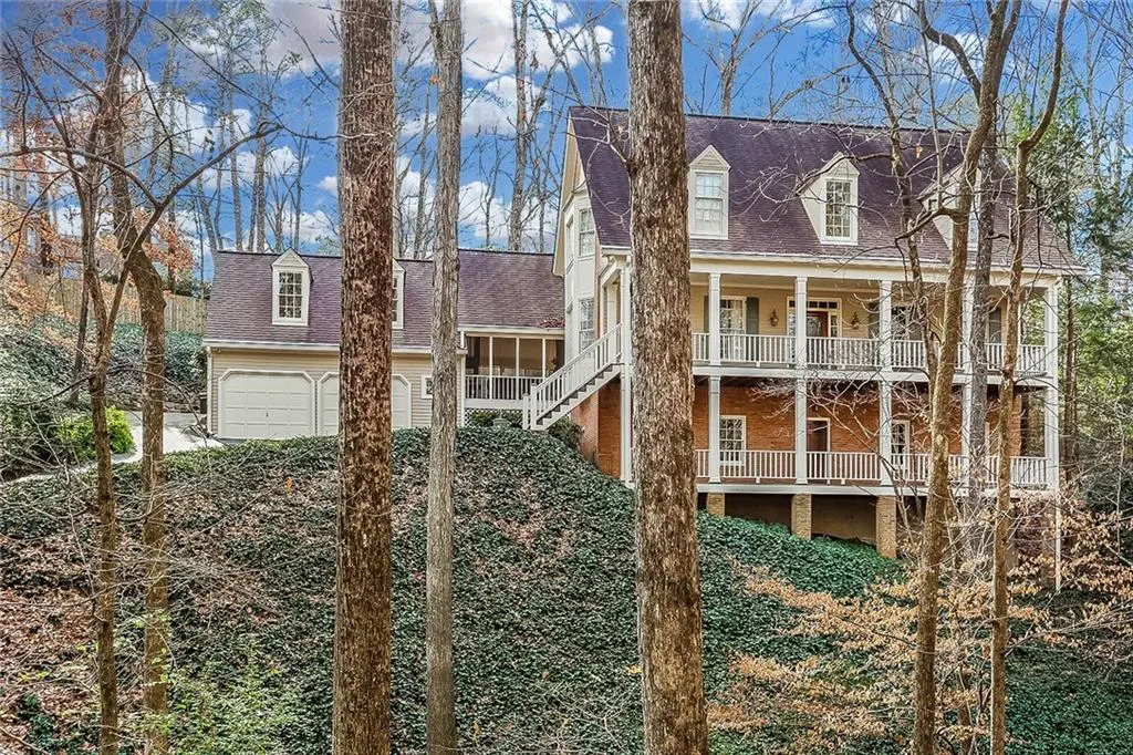 7920 Saddle Ridge Drive, Sandy Springs, Georgia 30350, 4 Bedrooms Bedrooms, ,3 BathroomsBathrooms,Residential,Sold,7920 Saddle Ridge Drive,6118567