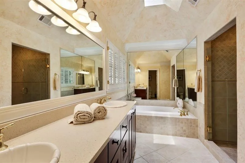 7920 Saddle Ridge Drive, Sandy Springs, Georgia 30350, 4 Bedrooms Bedrooms, ,3 BathroomsBathrooms,Residential,Sold,7920 Saddle Ridge Drive,6118567