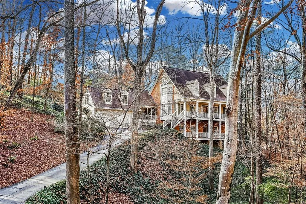 7920 Saddle Ridge Drive, Sandy Springs, Georgia 30350, 4 Bedrooms Bedrooms, ,3 BathroomsBathrooms,Residential,Sold,7920 Saddle Ridge Drive,6118567