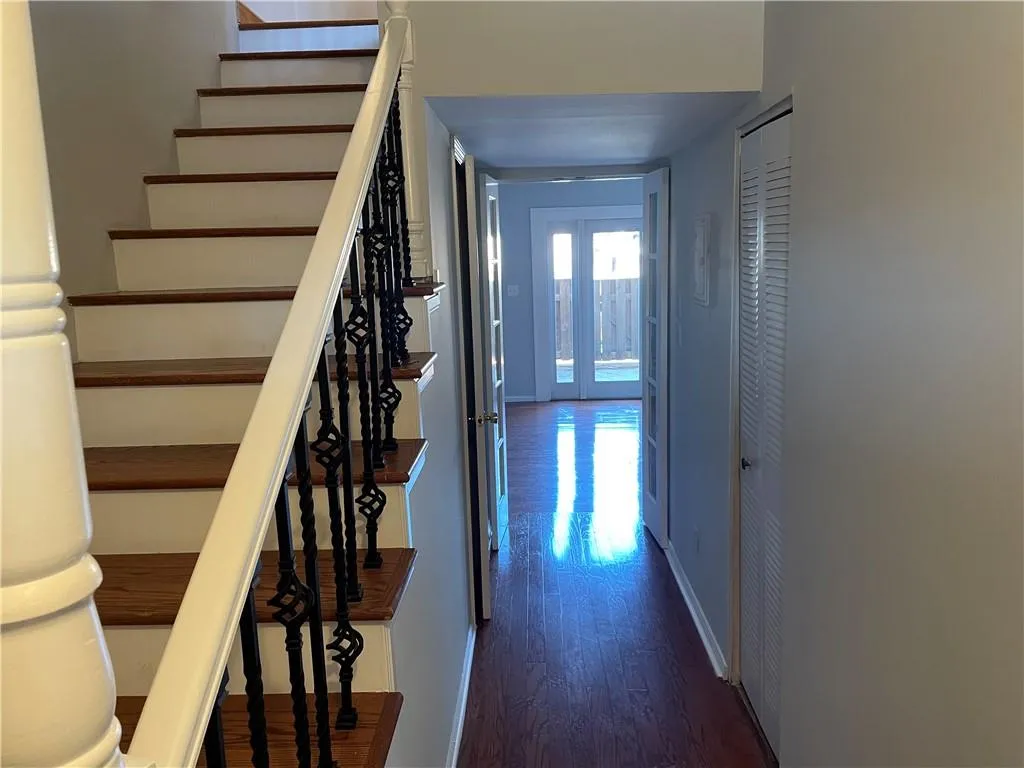 5676 Kingsport Drive Unit 4, Sandy Springs, Georgia 30342, 2 Bedrooms Bedrooms, ,1 BathroomBathrooms,Residential,Sold,5676 Kingsport Drive Unit 4,6835799