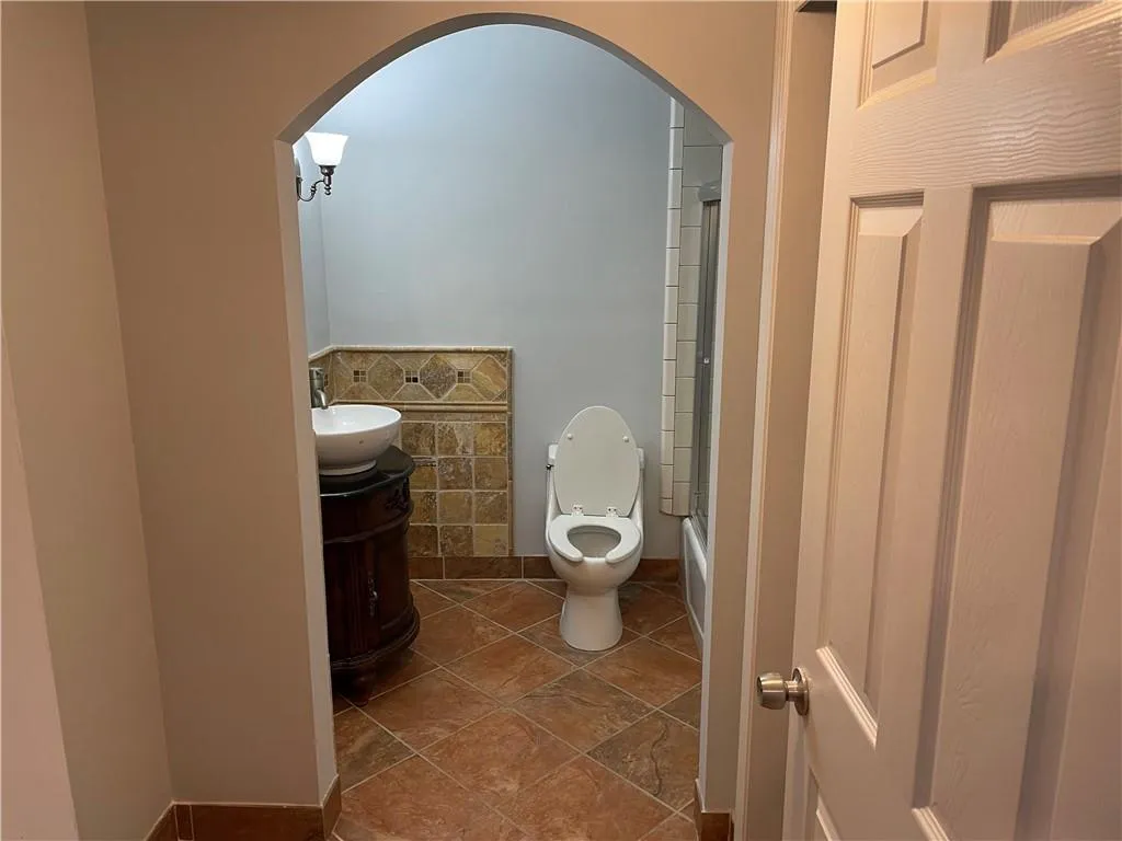 5676 Kingsport Drive Unit 4, Sandy Springs, Georgia 30342, 2 Bedrooms Bedrooms, ,1 BathroomBathrooms,Residential,Sold,5676 Kingsport Drive Unit 4,6835799