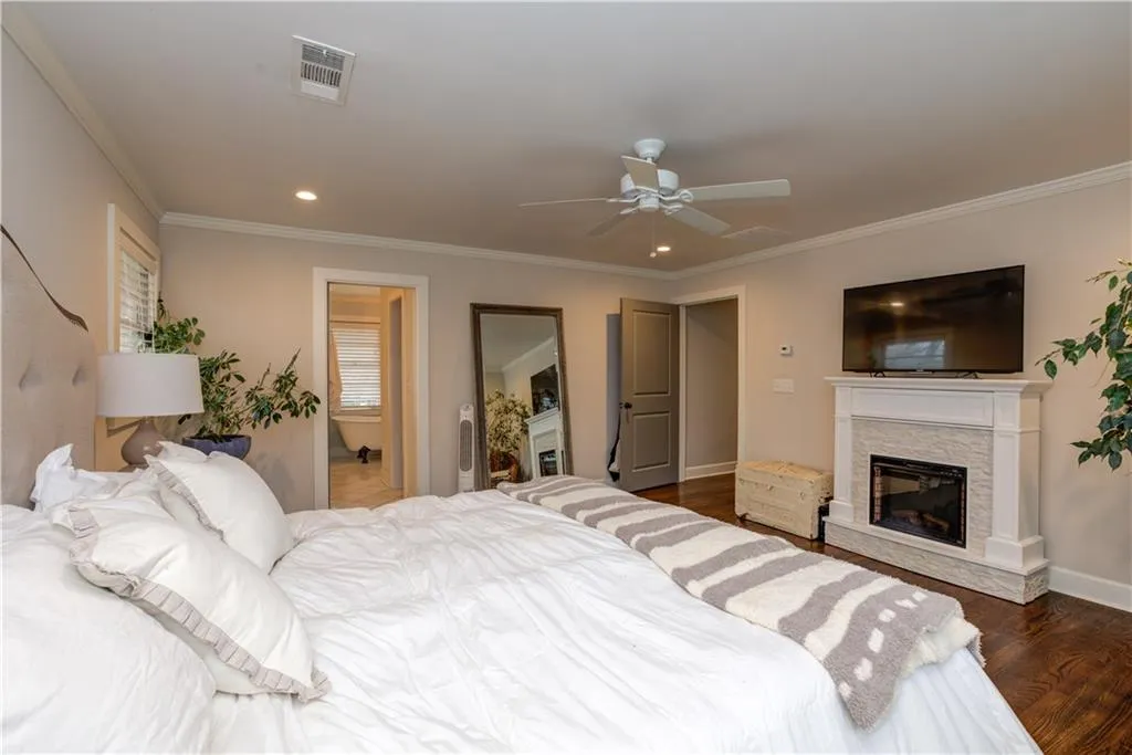 460 Montevallo Drive, Atlanta, Georgia 30342, 4 Bedrooms Bedrooms, ,3 BathroomsBathrooms,Residential,Sold,460 Montevallo Drive,6510101