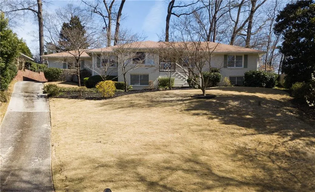 460 Montevallo Drive, Atlanta, Georgia 30342, 4 Bedrooms Bedrooms, ,3 BathroomsBathrooms,Residential,Sold,460 Montevallo Drive,6510101