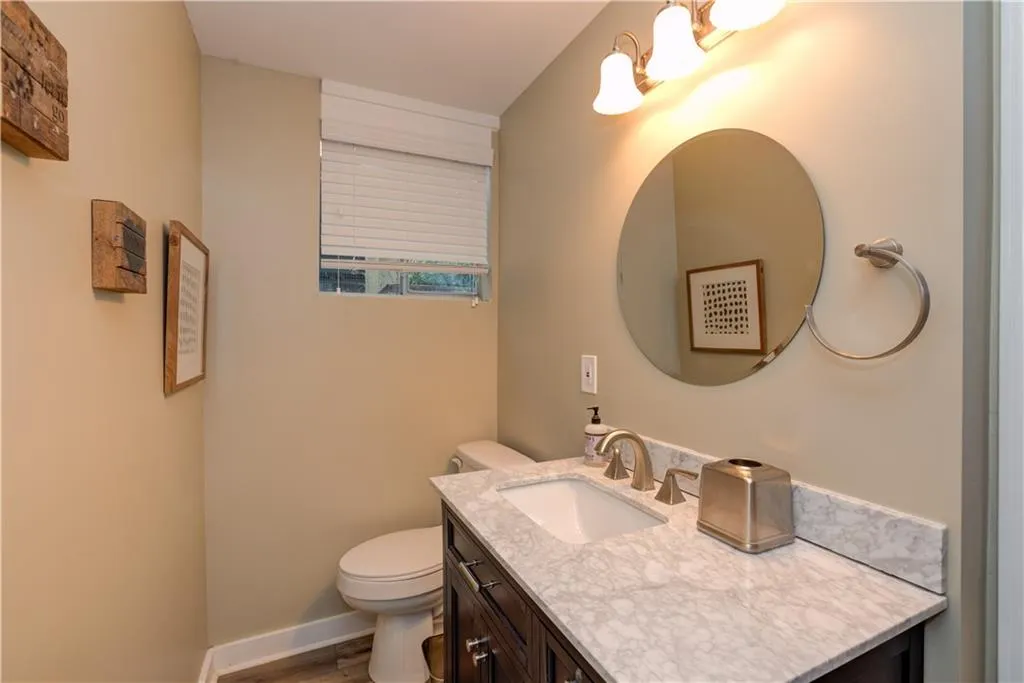 460 Montevallo Drive, Atlanta, Georgia 30342, 4 Bedrooms Bedrooms, ,3 BathroomsBathrooms,Residential,Sold,460 Montevallo Drive,6510101