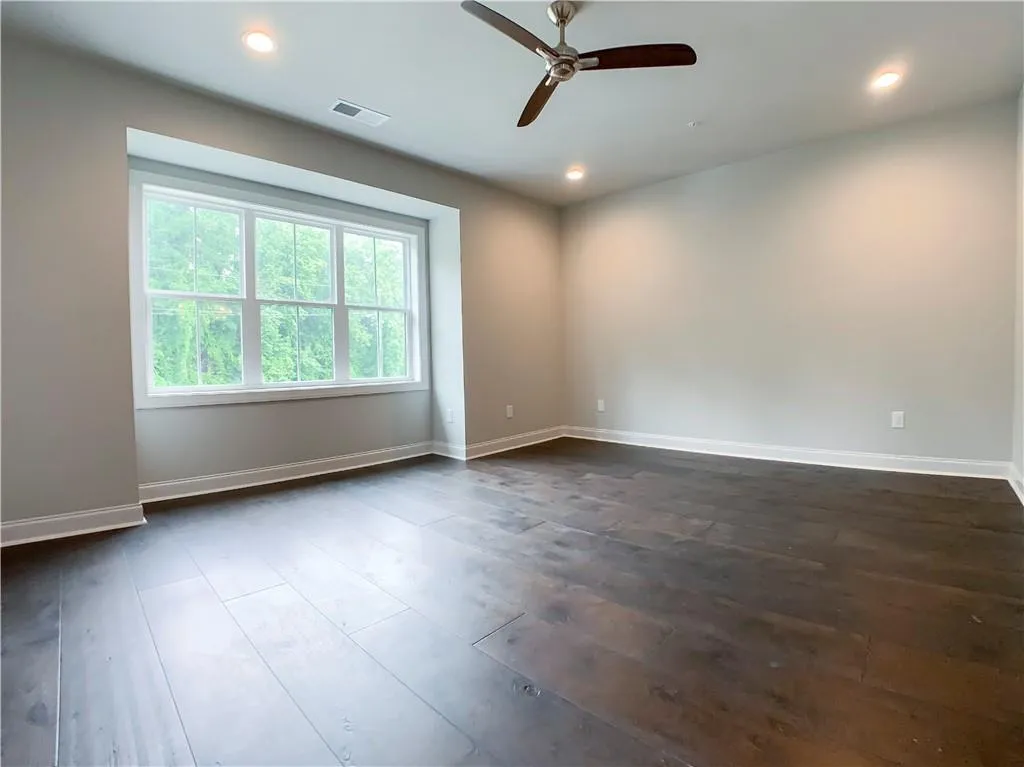 8019 Linfield Way, Sandy Springs, Georgia 30350, 3 Bedrooms Bedrooms, ,3 BathroomsBathrooms,Residential,Sold,8019 Linfield Way,6764465