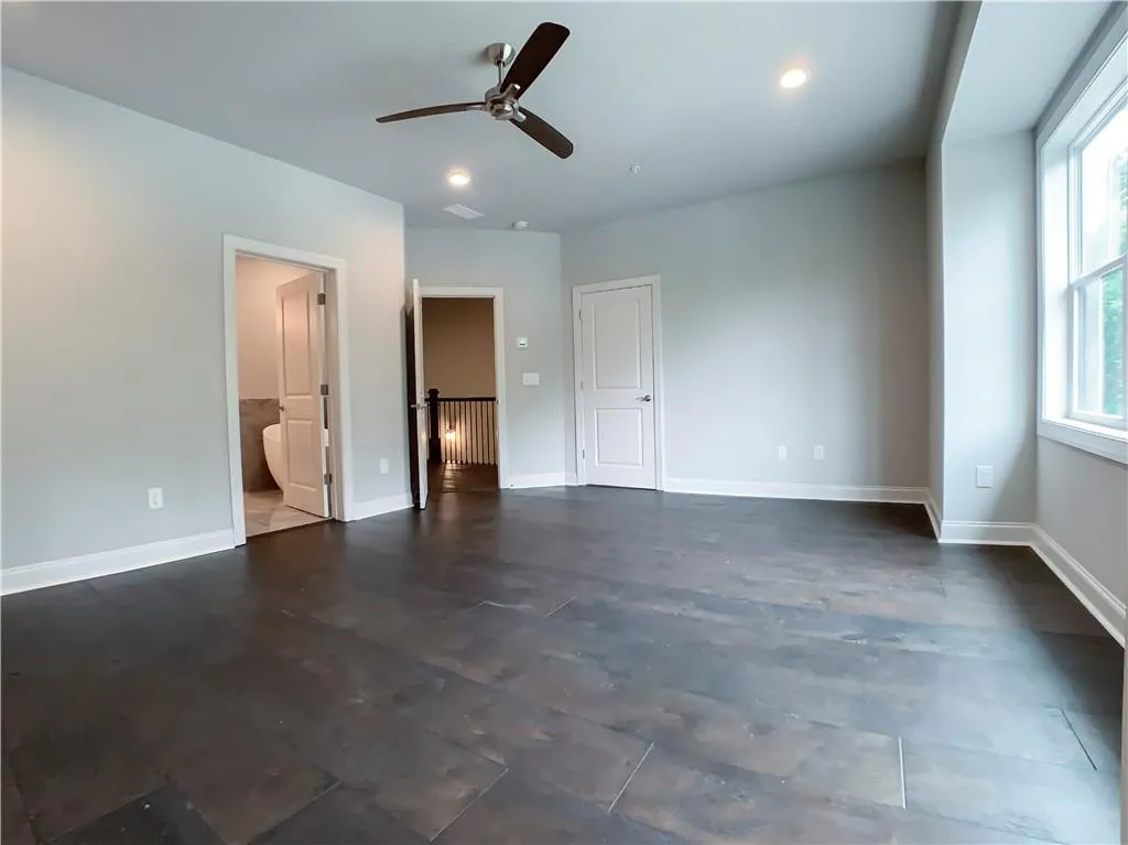 8019 Linfield Way, Sandy Springs, Georgia 30350, 3 Bedrooms Bedrooms, ,3 BathroomsBathrooms,Residential,Sold,8019 Linfield Way,6764465