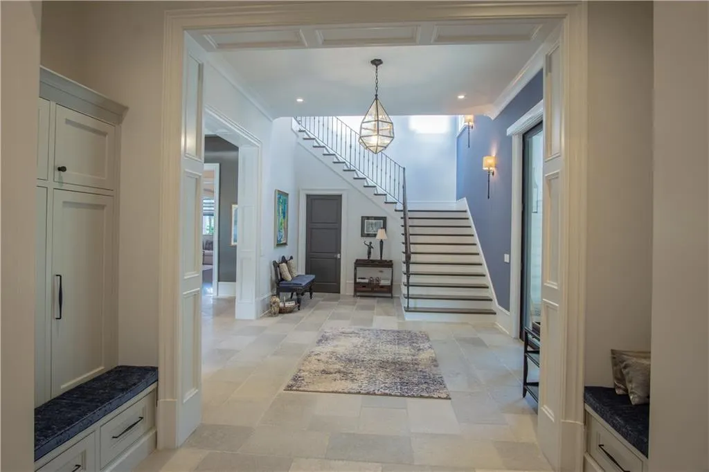 4544 Peachtree Dunwoody Road Ne, Sandy Springs, Georgia 30342, 5 Bedrooms Bedrooms, ,5 BathroomsBathrooms,Residential,Sold,4544 Peachtree Dunwoody Road Ne,6570286