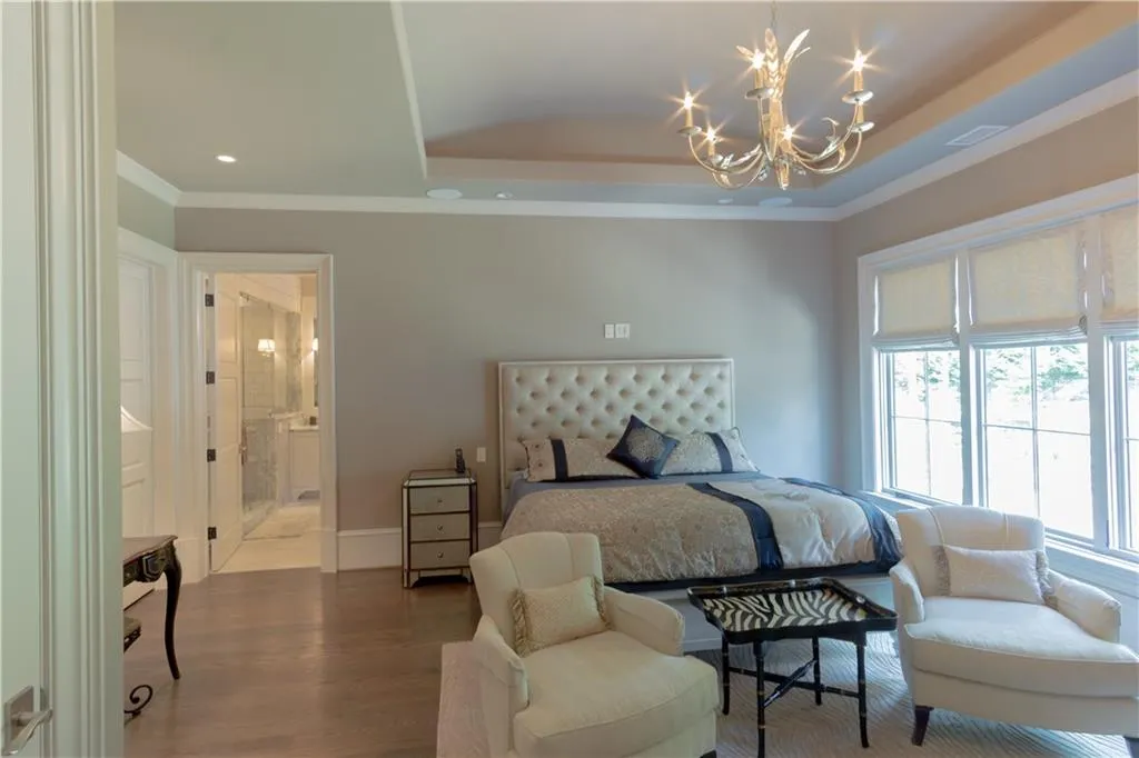 4544 Peachtree Dunwoody Road Ne, Sandy Springs, Georgia 30342, 5 Bedrooms Bedrooms, ,5 BathroomsBathrooms,Residential,Sold,4544 Peachtree Dunwoody Road Ne,6570286