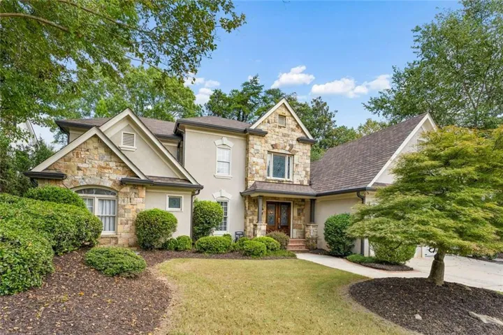 715 Clubside Drive, Roswell, Georgia 30076