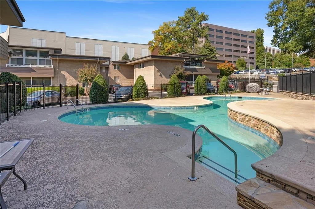 346 Carpenter Drive Unit 78, Atlanta, Georgia 30328, 2 Bedrooms Bedrooms, ,1 BathroomBathrooms,Residential,Sold,346 Carpenter Drive Unit 78,7479667