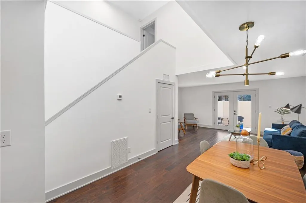 346 Carpenter Drive Unit 78, Atlanta, Georgia 30328, 2 Bedrooms Bedrooms, ,1 BathroomBathrooms,Residential,Sold,346 Carpenter Drive Unit 78,7479667