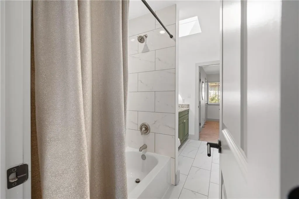 346 Carpenter Drive Unit 78, Atlanta, Georgia 30328, 2 Bedrooms Bedrooms, ,1 BathroomBathrooms,Residential,Sold,346 Carpenter Drive Unit 78,7479667