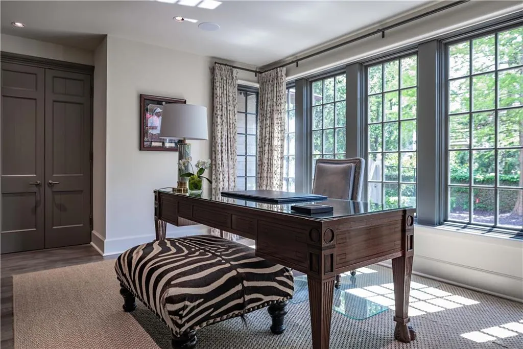 2979 Ridgewood Road Nw, Atlanta, Georgia 30327, 4 Bedrooms Bedrooms, ,4 BathroomsBathrooms,Residential,For Sale,2979 Ridgewood Road Nw,7559436