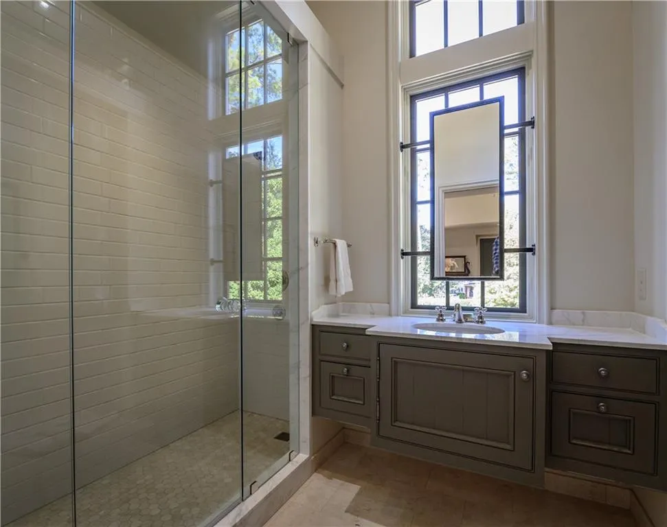 2979 Ridgewood Road Nw, Atlanta, Georgia 30327, 4 Bedrooms Bedrooms, ,4 BathroomsBathrooms,Residential,For Sale,2979 Ridgewood Road Nw,7559436