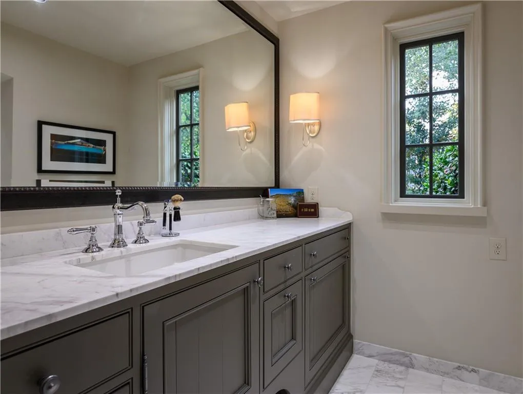 2979 Ridgewood Road Nw, Atlanta, Georgia 30327, 4 Bedrooms Bedrooms, ,4 BathroomsBathrooms,Residential,For Sale,2979 Ridgewood Road Nw,7559436