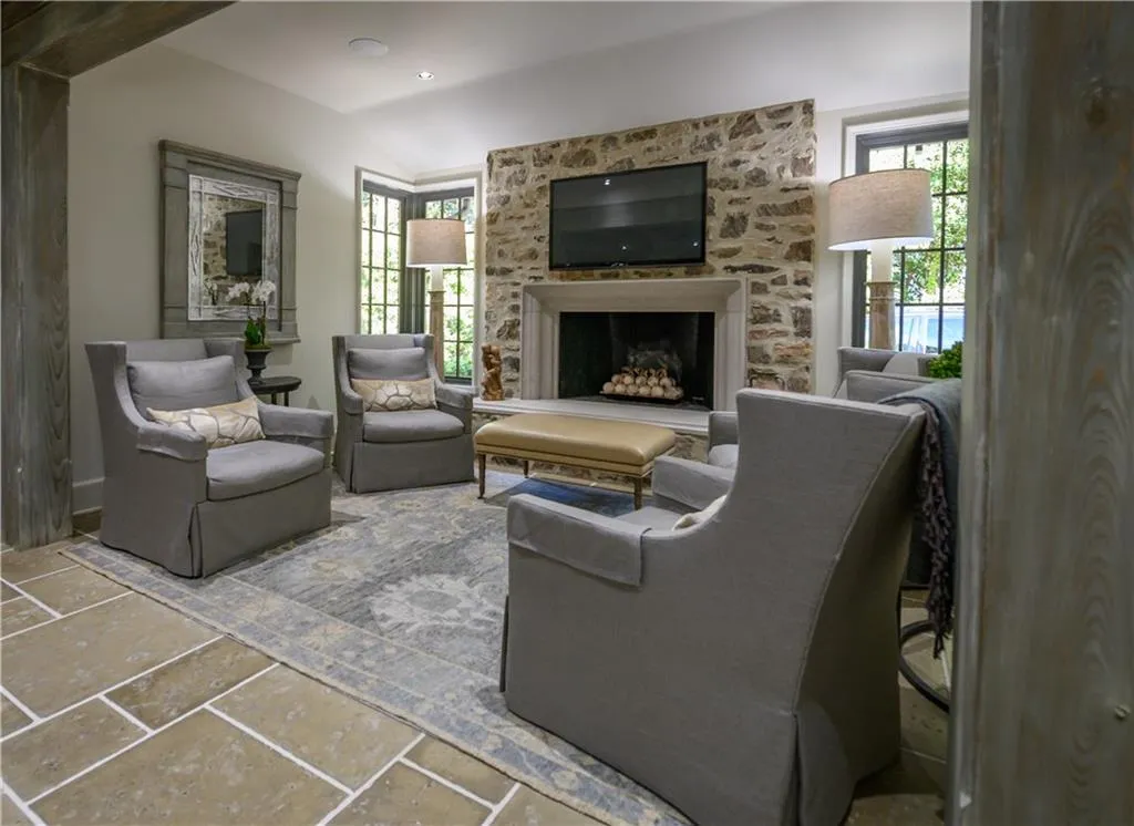 2979 Ridgewood Road Nw, Atlanta, Georgia 30327, 4 Bedrooms Bedrooms, ,4 BathroomsBathrooms,Residential,For Sale,2979 Ridgewood Road Nw,7559436