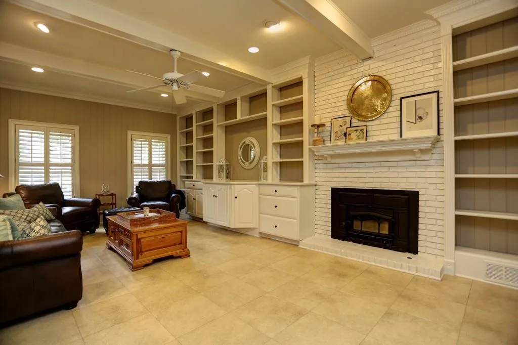 316 Glen Lake Drive Nw, Sandy Springs, Georgia 30327, 6 Bedrooms Bedrooms, ,4 BathroomsBathrooms,Residential,Sold,316 Glen Lake Drive Nw,5594042