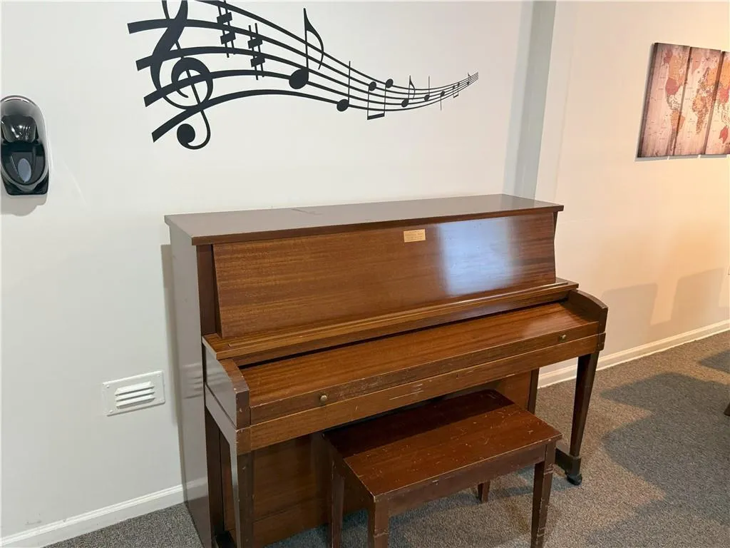 475 Mount Vernon Highway Ne Unit B211, Atlanta, Georgia 30328, 1 Bedroom Bedrooms, ,1 BathroomBathrooms,Residential,For Sale,475 Mount Vernon Highway Ne Unit B211,7644307