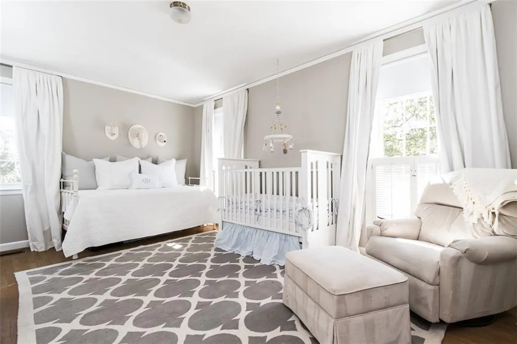 Georgia 30342, ,2 BathroomsBathrooms,Residential,Sold,5808403