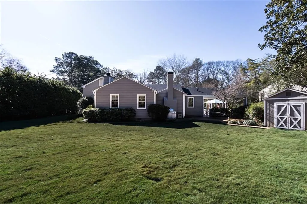 Georgia 30342, ,2 BathroomsBathrooms,Residential,Sold,5808403