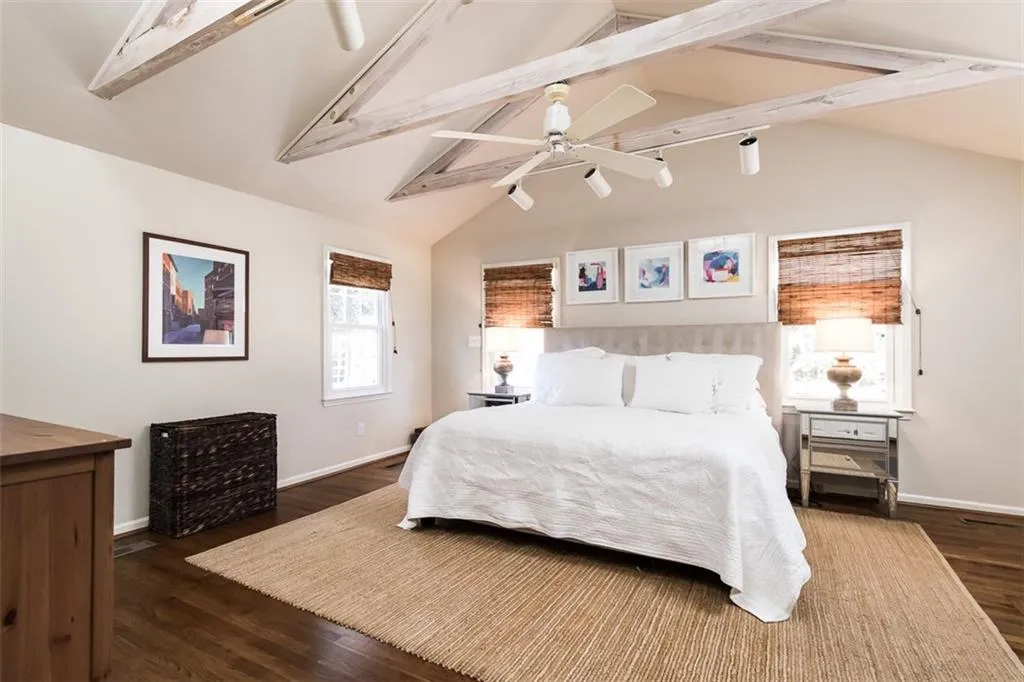 Georgia 30342, ,2 BathroomsBathrooms,Residential,Sold,5808403