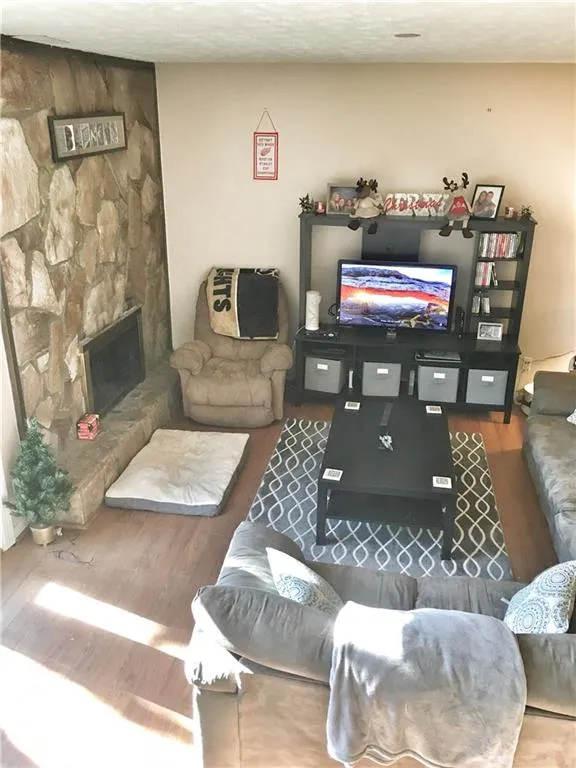 98 Goldrush Circle, Atlanta, Georgia 30328, 2 Bedrooms Bedrooms, ,2 BathroomsBathrooms,Residential,Sold,98 Goldrush Circle,5786653